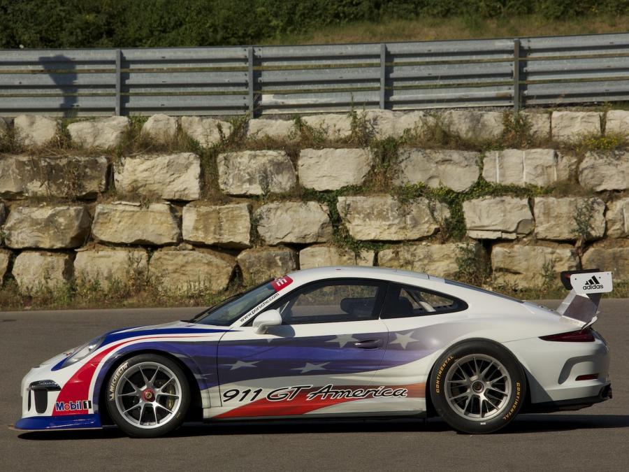  Porsche 911 GT America 2013 года  (фото 4 из 4)